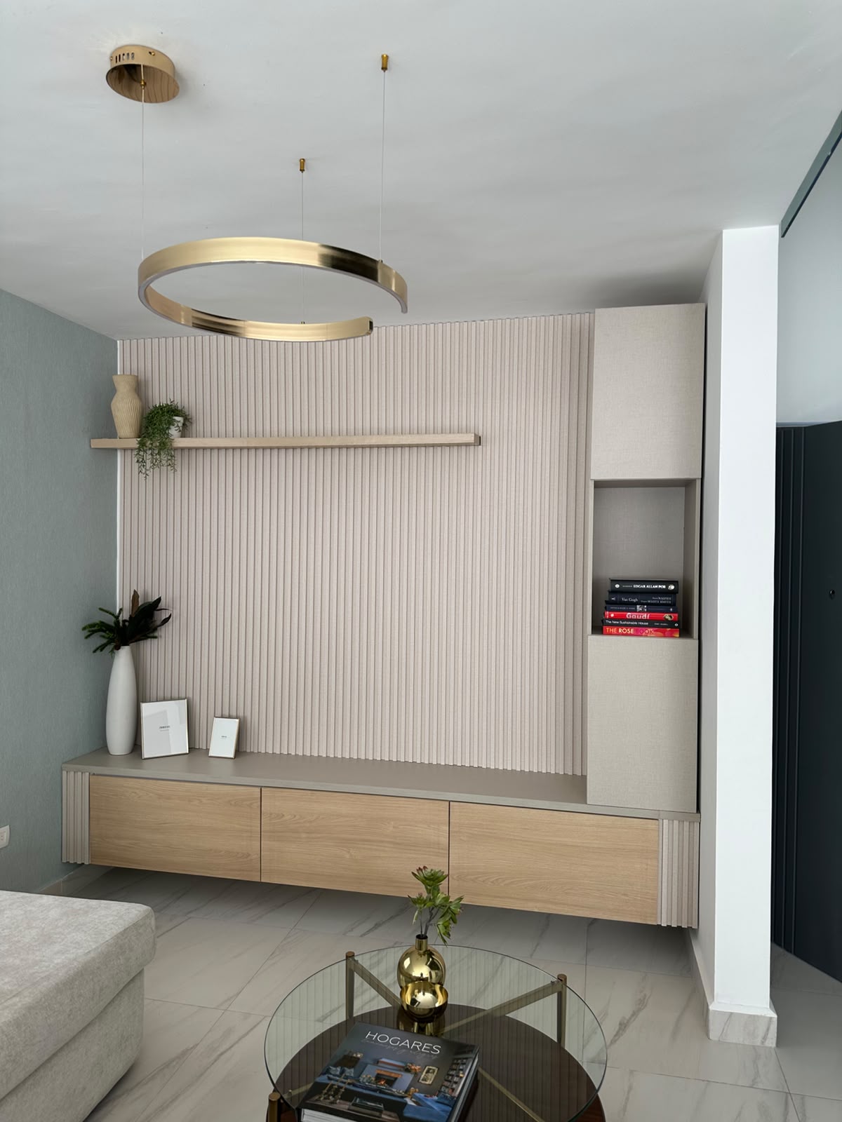 Lambrín instalado por Lux Interiores, proyecto 2